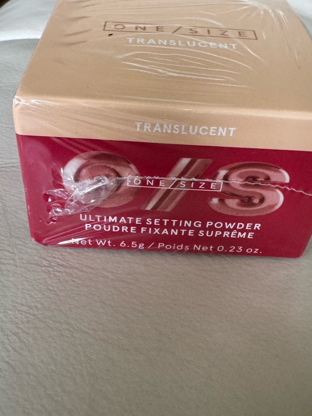 ONE/SIZE Translucent Ultimate Setting Powder - Red & Cream Box - Picture 2 of 8